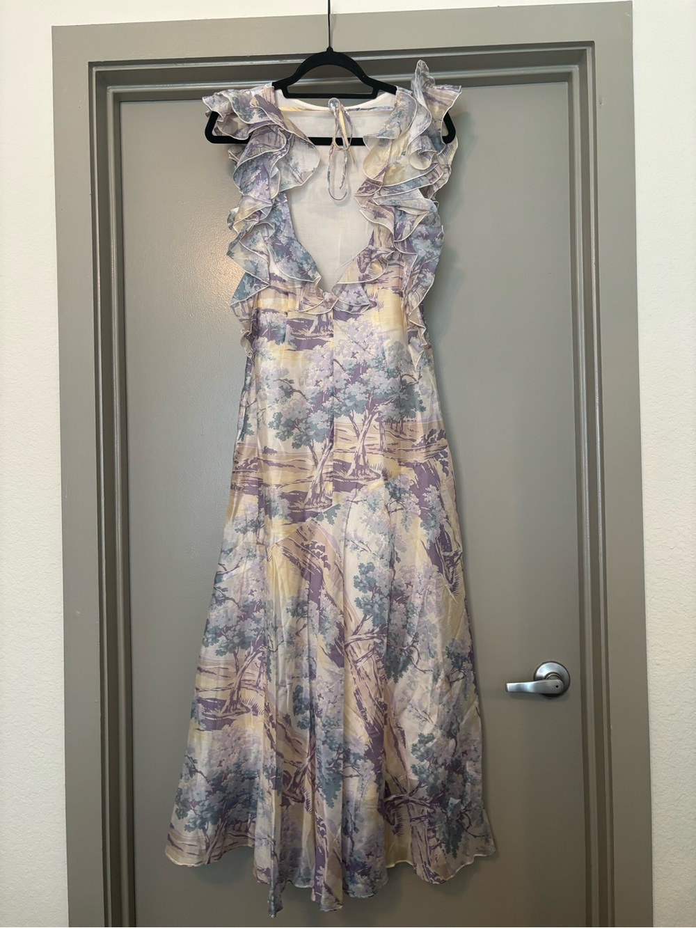 & Other Stories Lavender & Cream Scenic Ruffle Maxi Dress - Picture 7 of 11